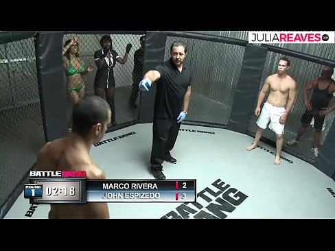 ❤️ Ultimate Fighter ቀለበቱ ውስጥ ከተጣላ በኋላ አንዲት ቁጥር ሴትን ትበዳለች። ❤️ ጥራት ያለው ወሲብ ❌️